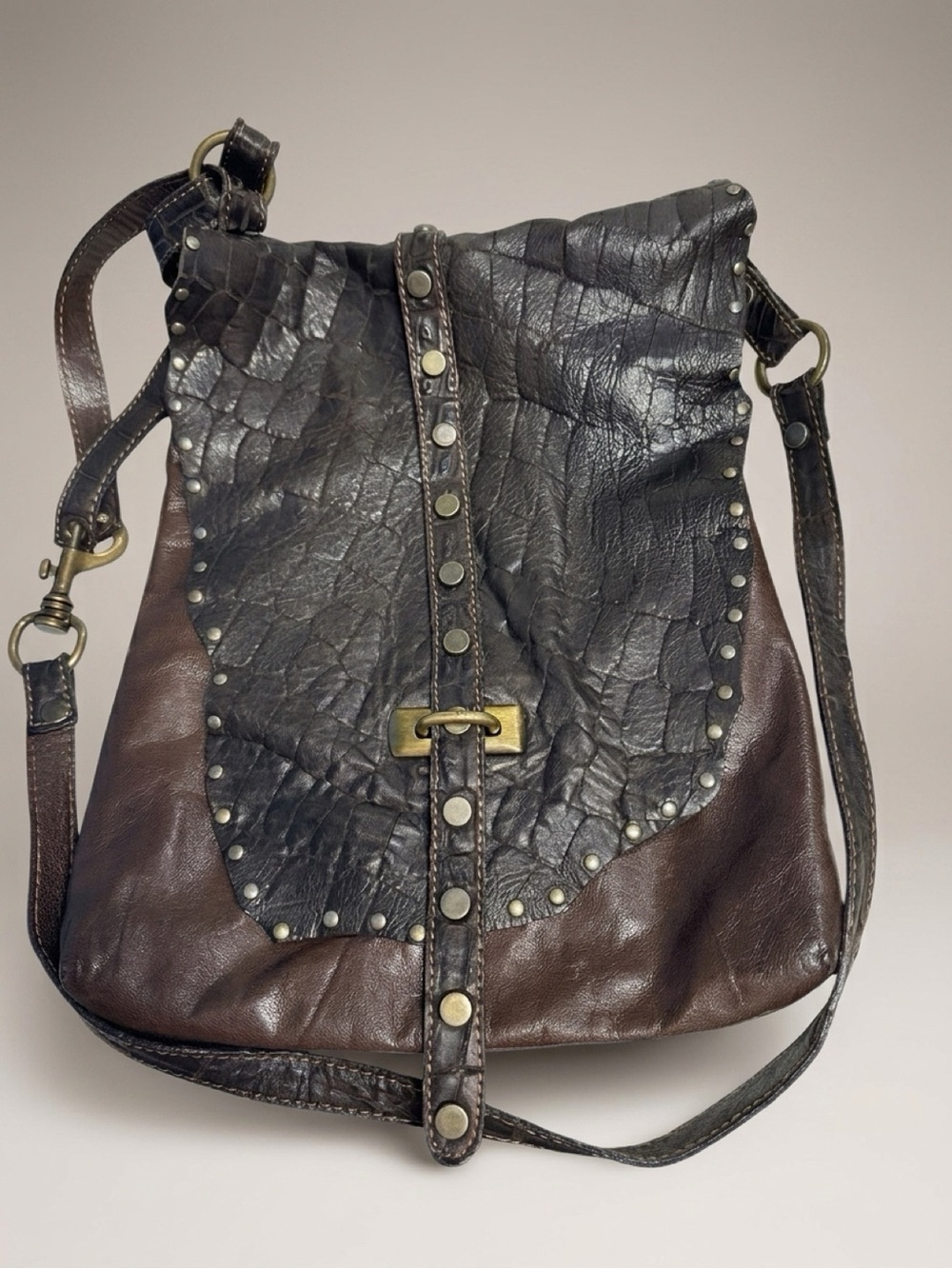 Caterina Lucchi Leather
Studded Flap Messenger
Crossbody Bag
